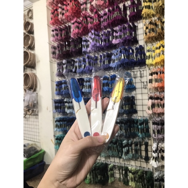 Kéo Bấm Có Nắp An Toàn/ Kim Thêu Tay/ Kim Gia Đình